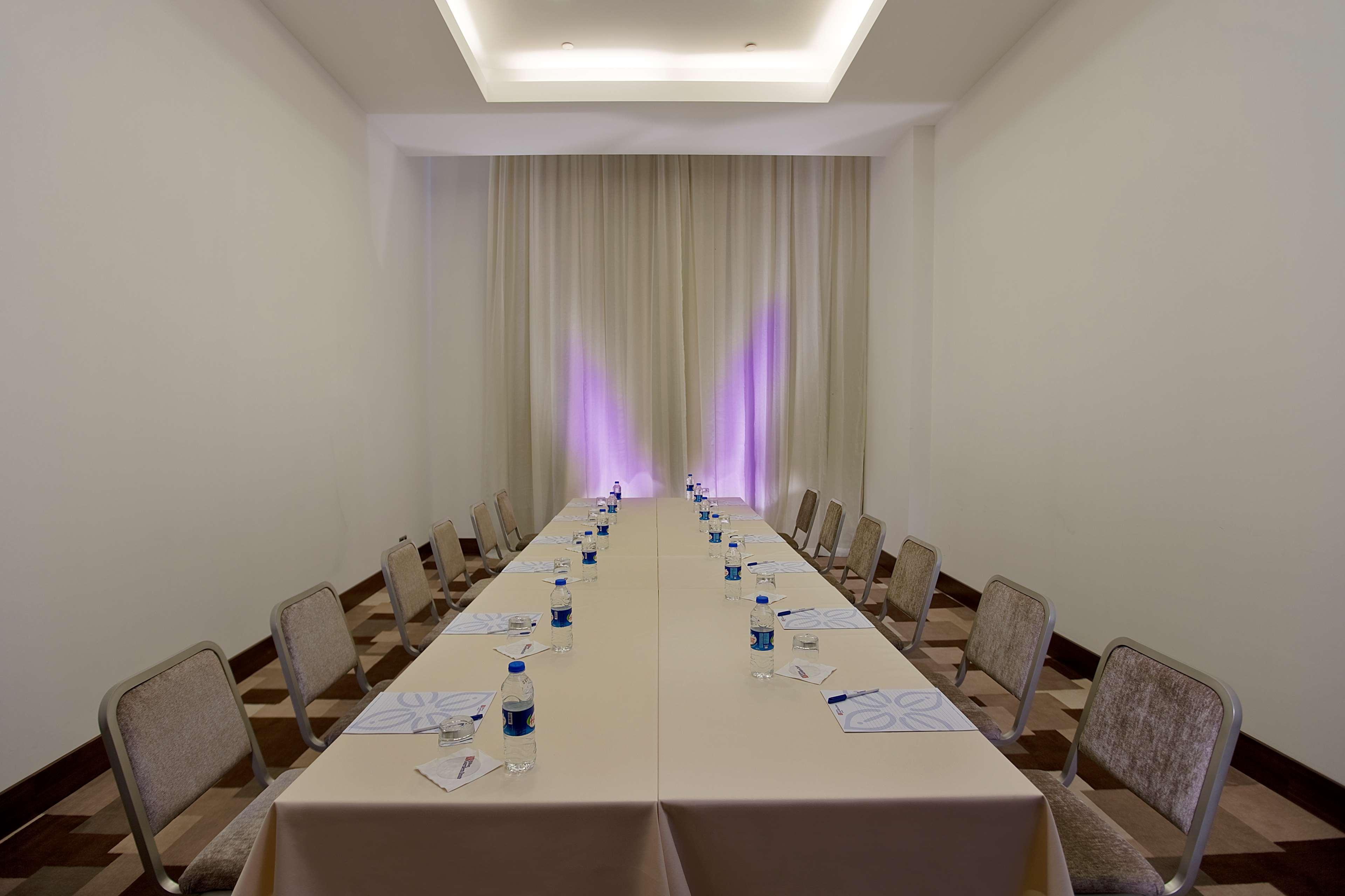 Hilton Garden Inn Κιουτάχεια Εξωτερικό φωτογραφία