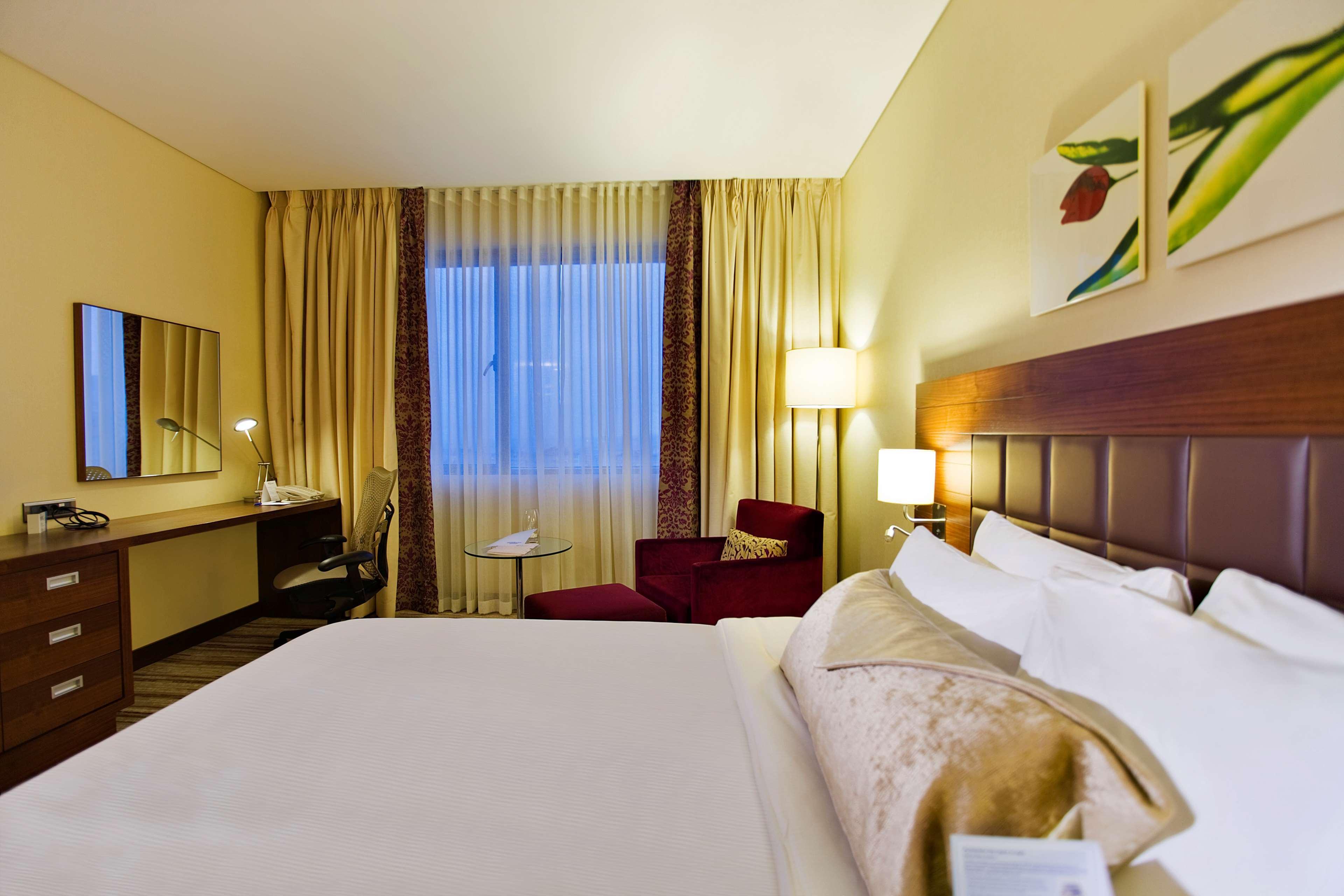 Hilton Garden Inn Κιουτάχεια Εξωτερικό φωτογραφία