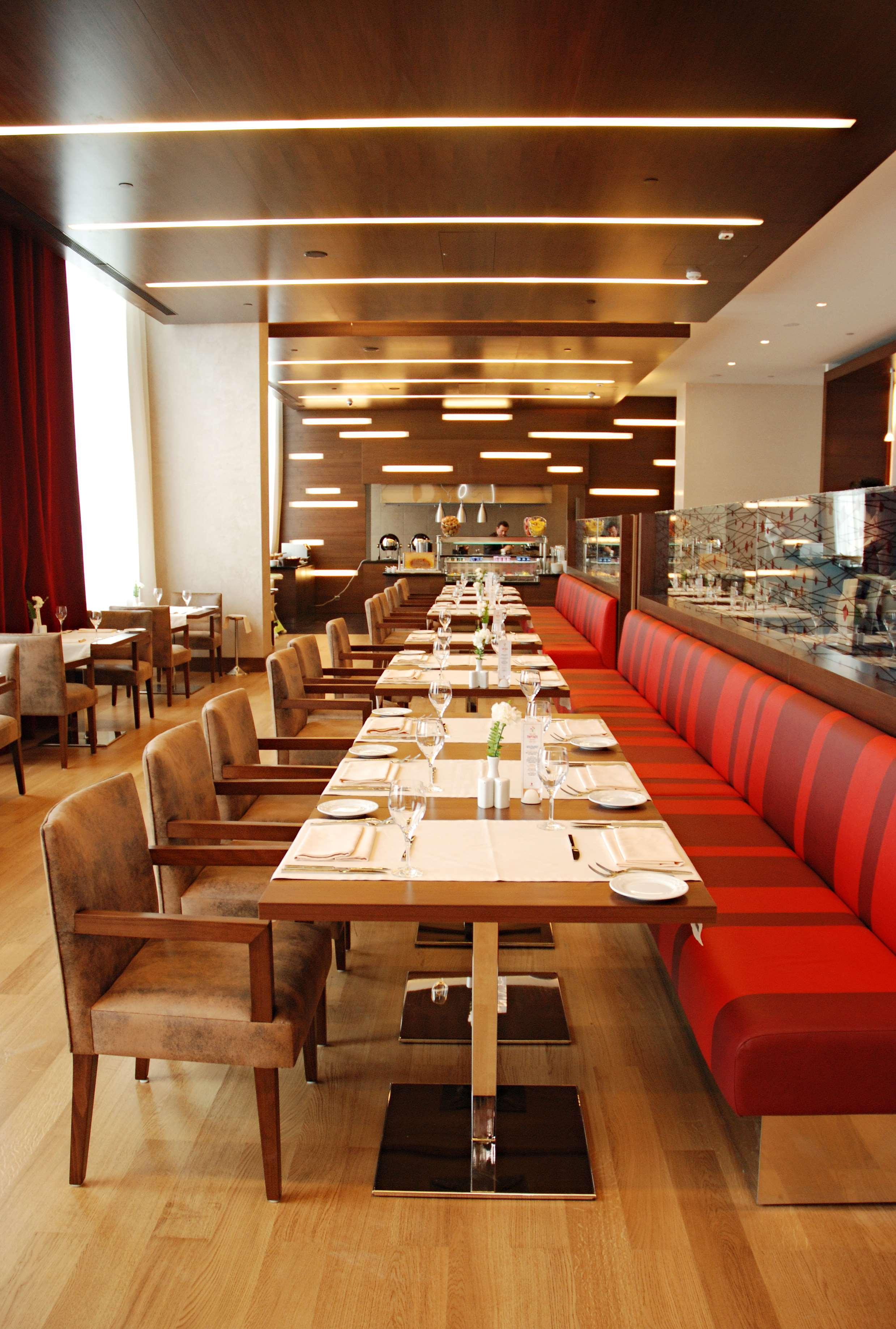 Hilton Garden Inn Κιουτάχεια Εστιατόριο φωτογραφία