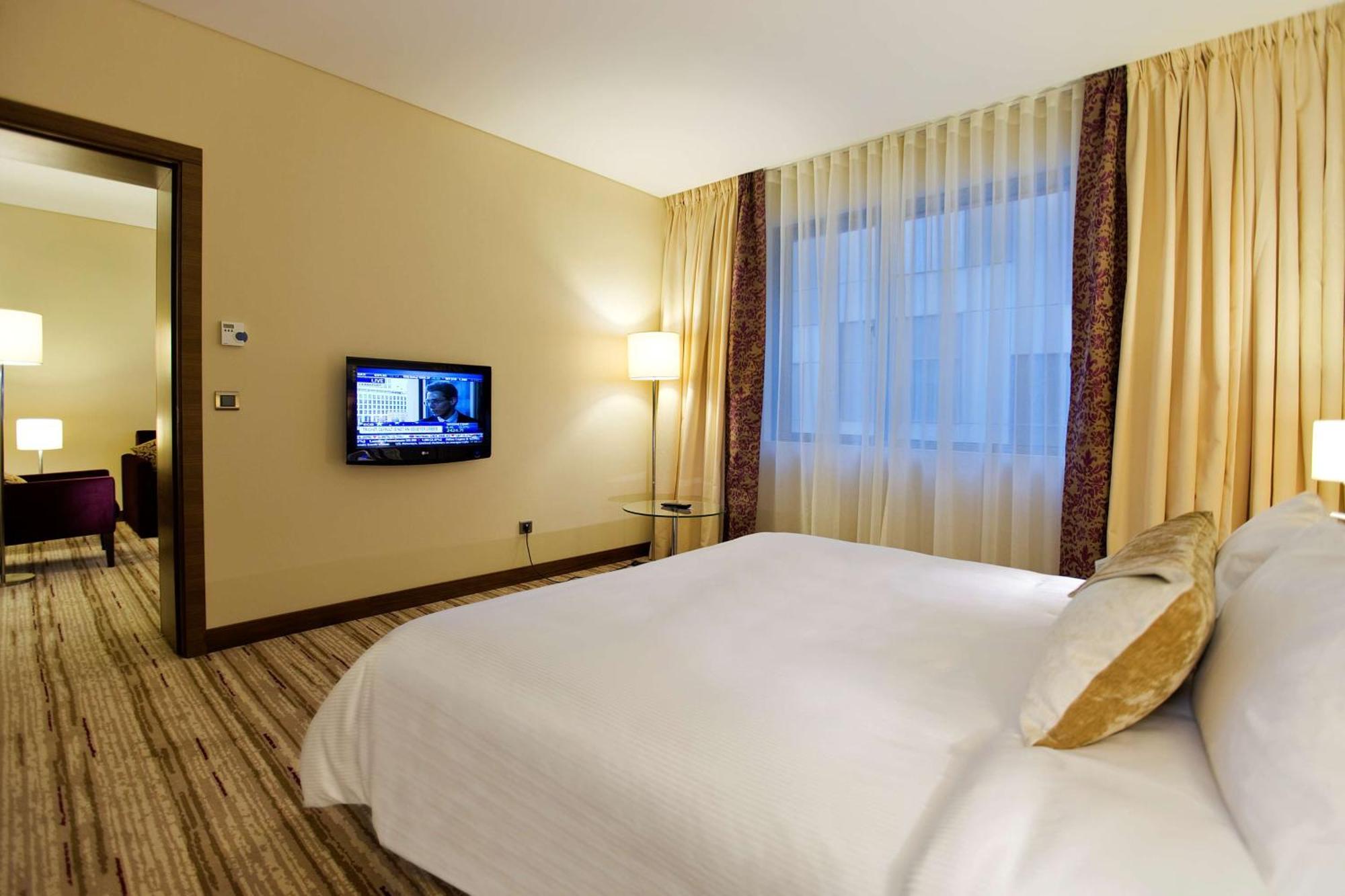 Hilton Garden Inn Κιουτάχεια Εξωτερικό φωτογραφία